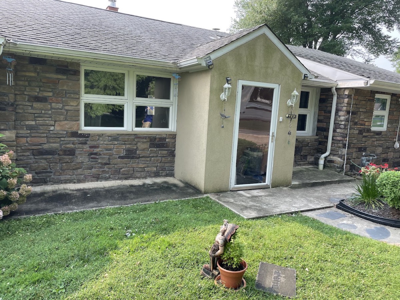 Photo from B&E Powerwashing's Google Business Profile